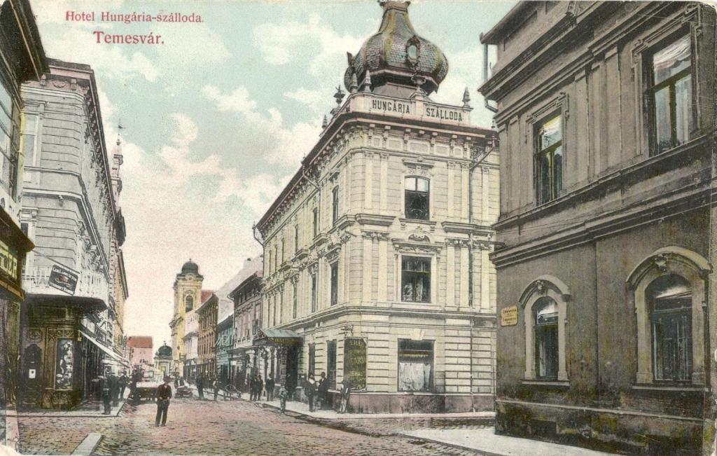 Stay Where Emperors Slept in Old Town photo 3