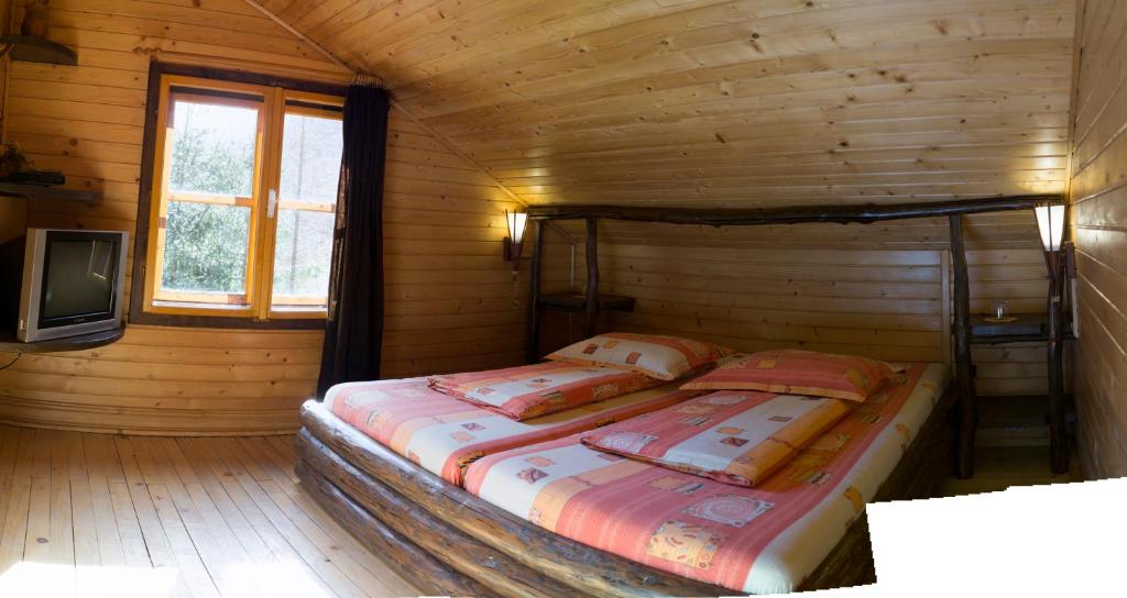 Rustic House photo 2