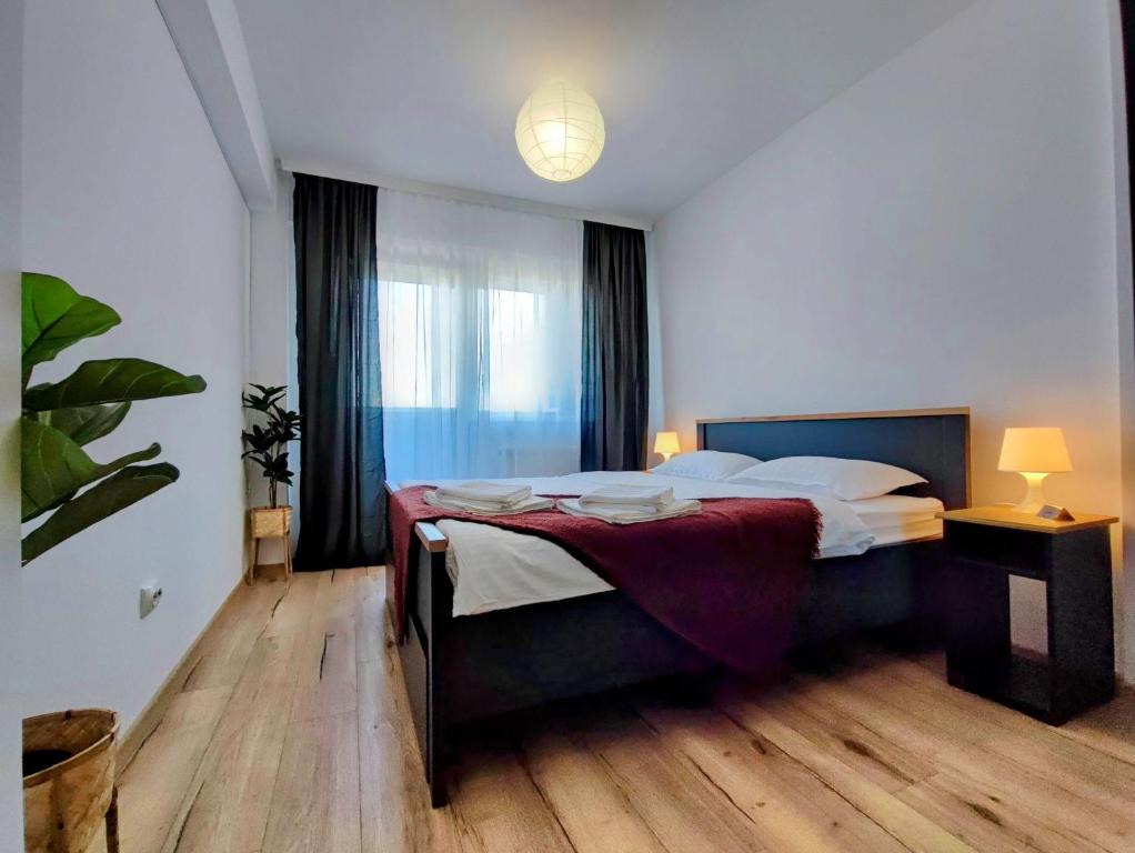 River side apartment with terrace photo 2