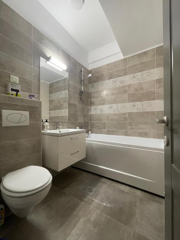Studio Near Palas Mall photo 3