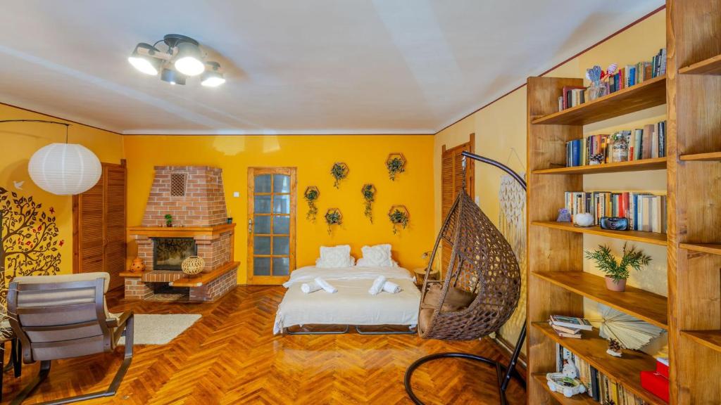 TREE House-Old Town Brașov photo 3