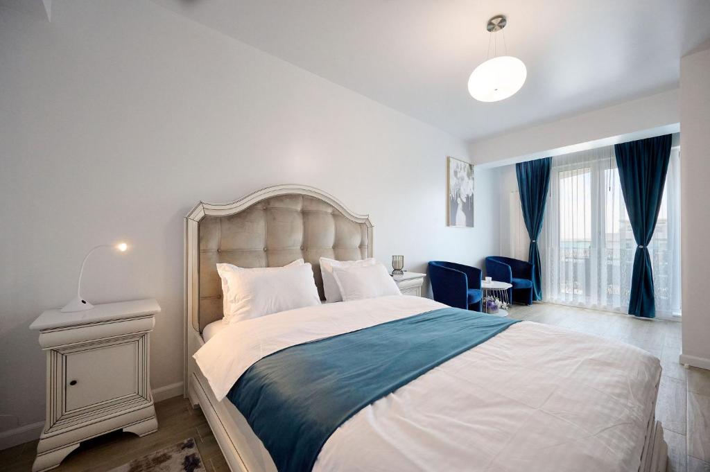 Sea Breeze Apartment in Infinity Beach Resort - parking photo 2