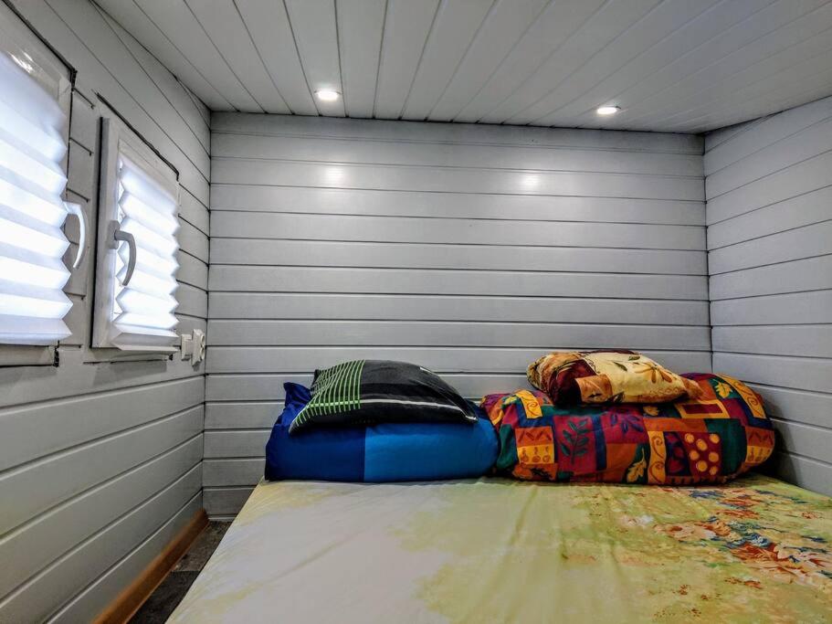 Tiny White Home (Self Check-In) photo 2