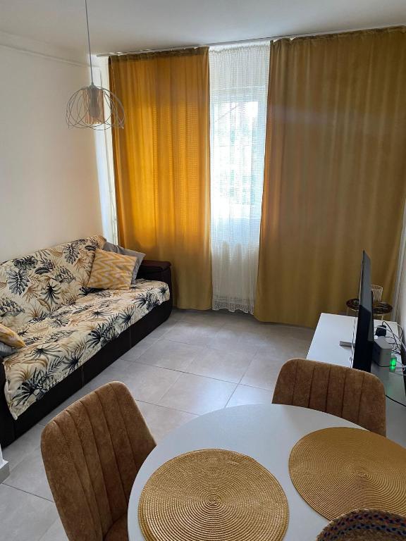 Sofi Apartment Central photo 2