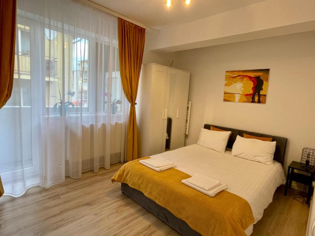 Yellow Apartment photo 2