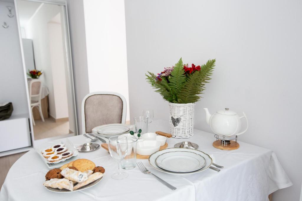 Perfect Apartment Central — photo 1