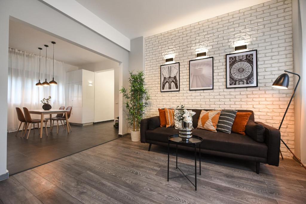 Premium Urban Living - Stylish Apartments at Universitate Prime Location photo 3