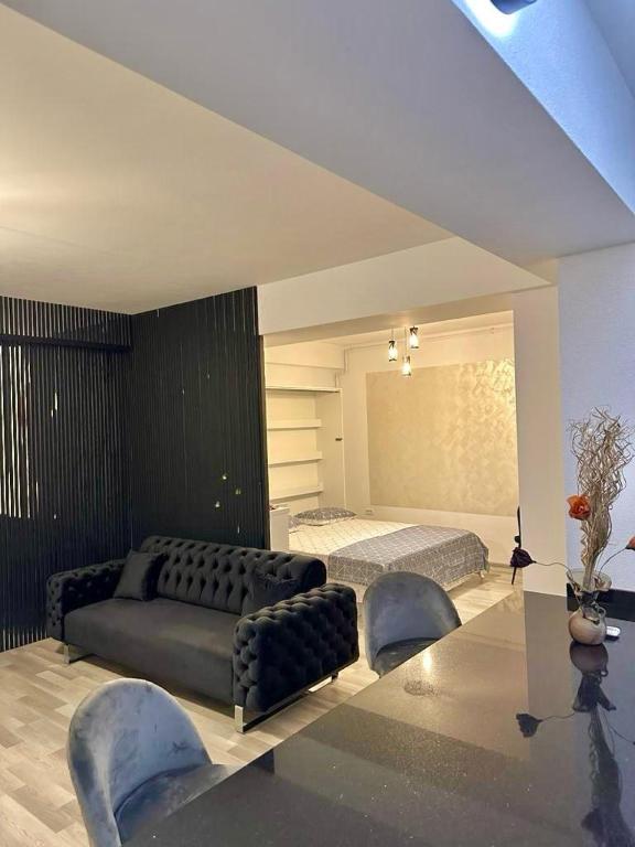 SUMMERLAND Sea View Penthouse & Jacuzzi photo 2
