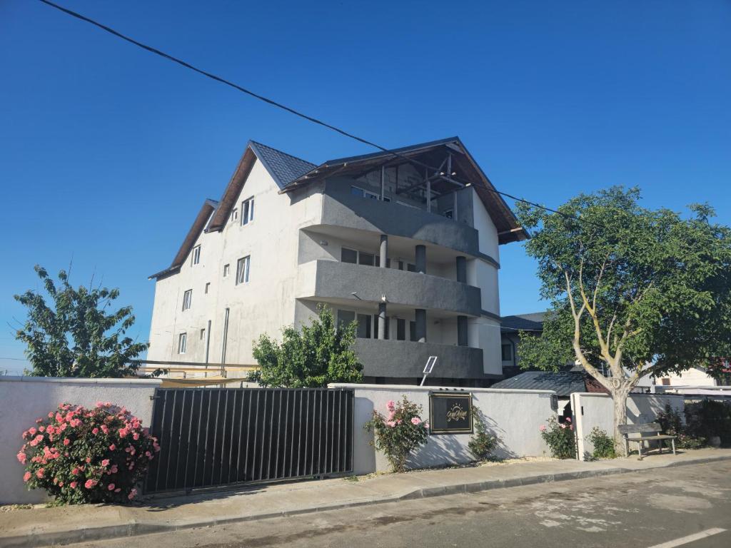 Sunshine Costinești — photo 1