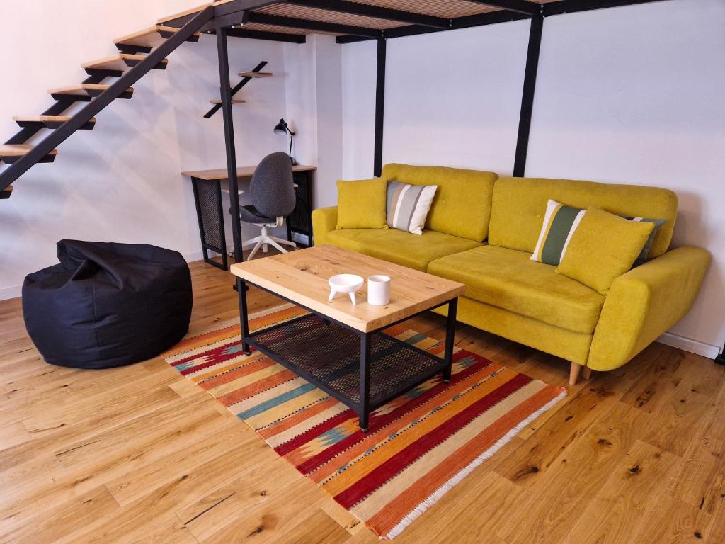 Transylvania - Center Apartment — photo 1