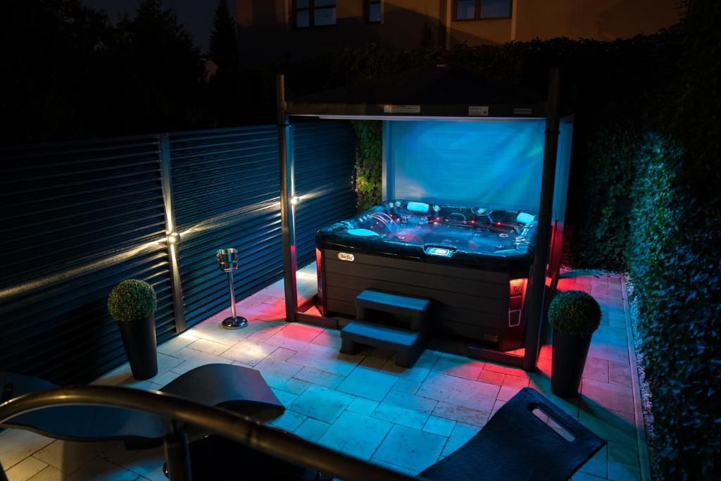 The Residence Central Jacuzzi Boutique (Adult Only) — photo 1