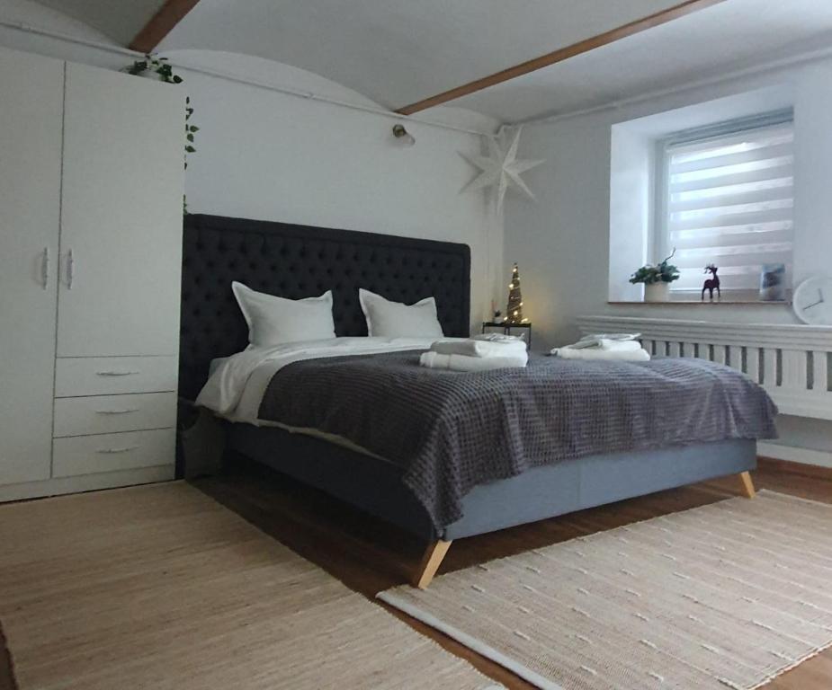 Studio 13 photo 2