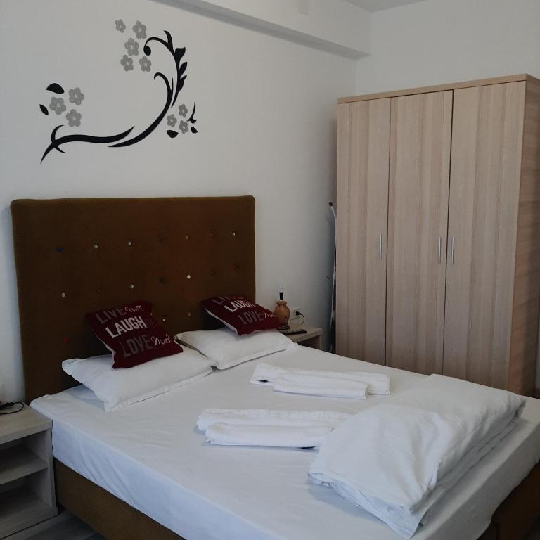Summerland Sea View Apartment photo 2
