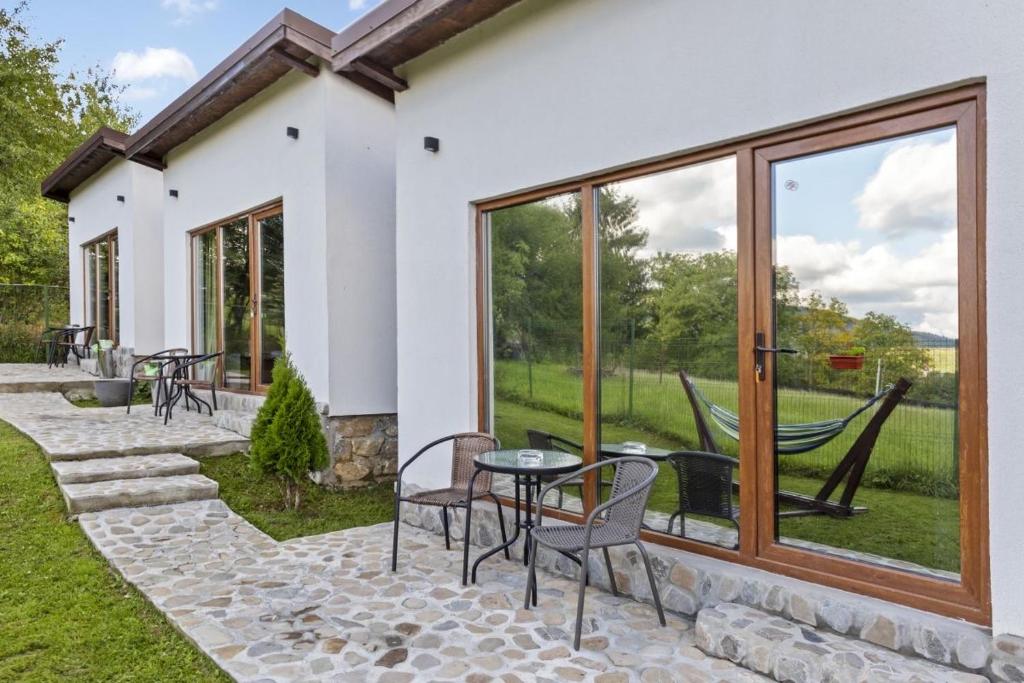 Silver Bungalow photo 3