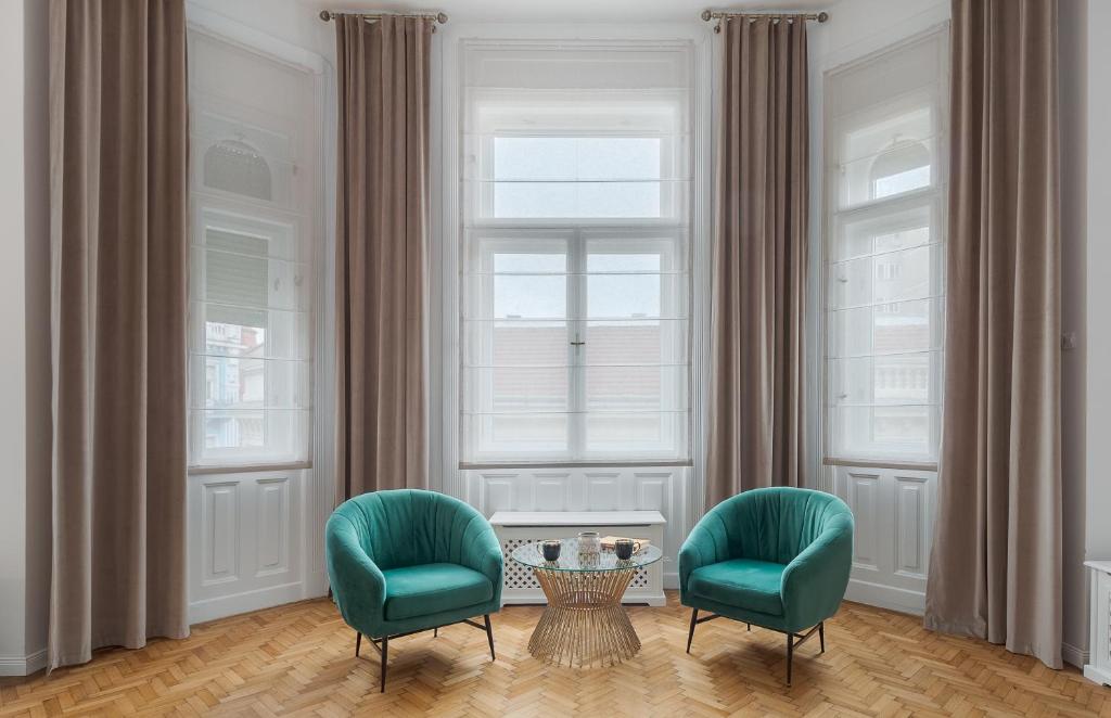 ROYAL Experience at Stern Palace- Ultracentral și comfortabil photo 2