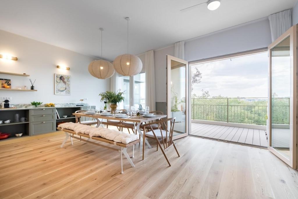 Stunning Park View I 40SQM Terrace l 3BDR l 140SQM photo 2