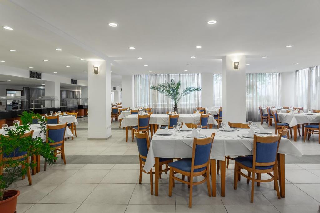 Hotel Sirena Saturn All Inclusive photo 3