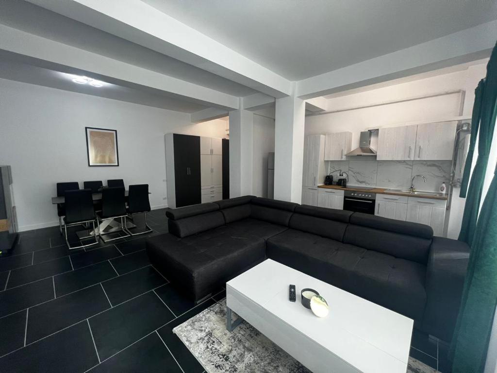 Luxury Cozy Apartments Suceava photo 3