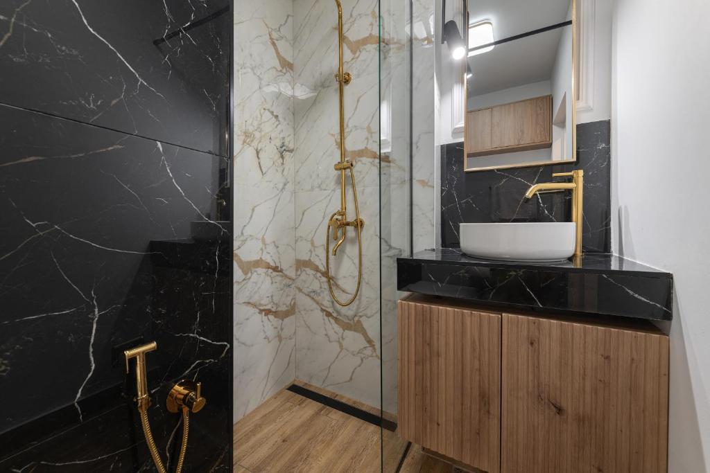 The Episode - Jacuzzi Penthouses photo 3
