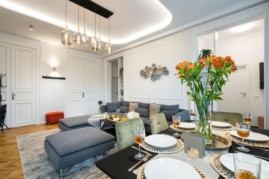 Stylish 5Br Apartment - Ateneu - Amazing Location photo 2