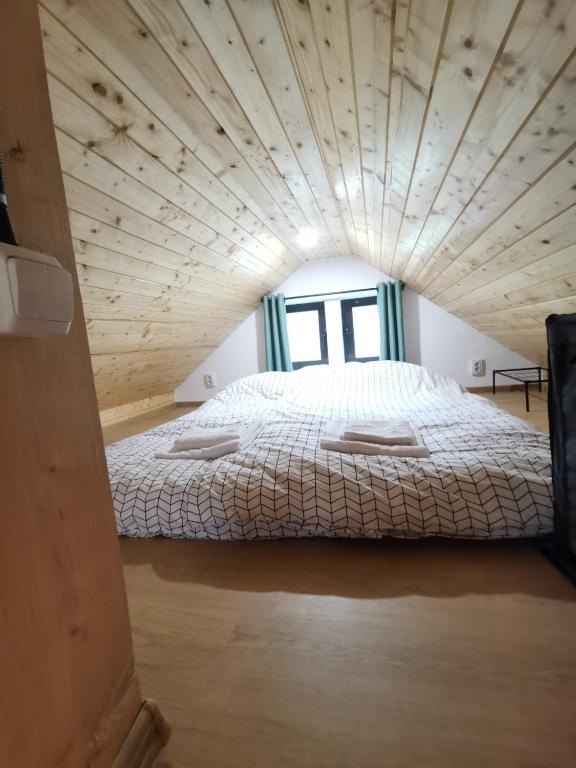 Stefana's Tiny House Nature Retreat photo 2