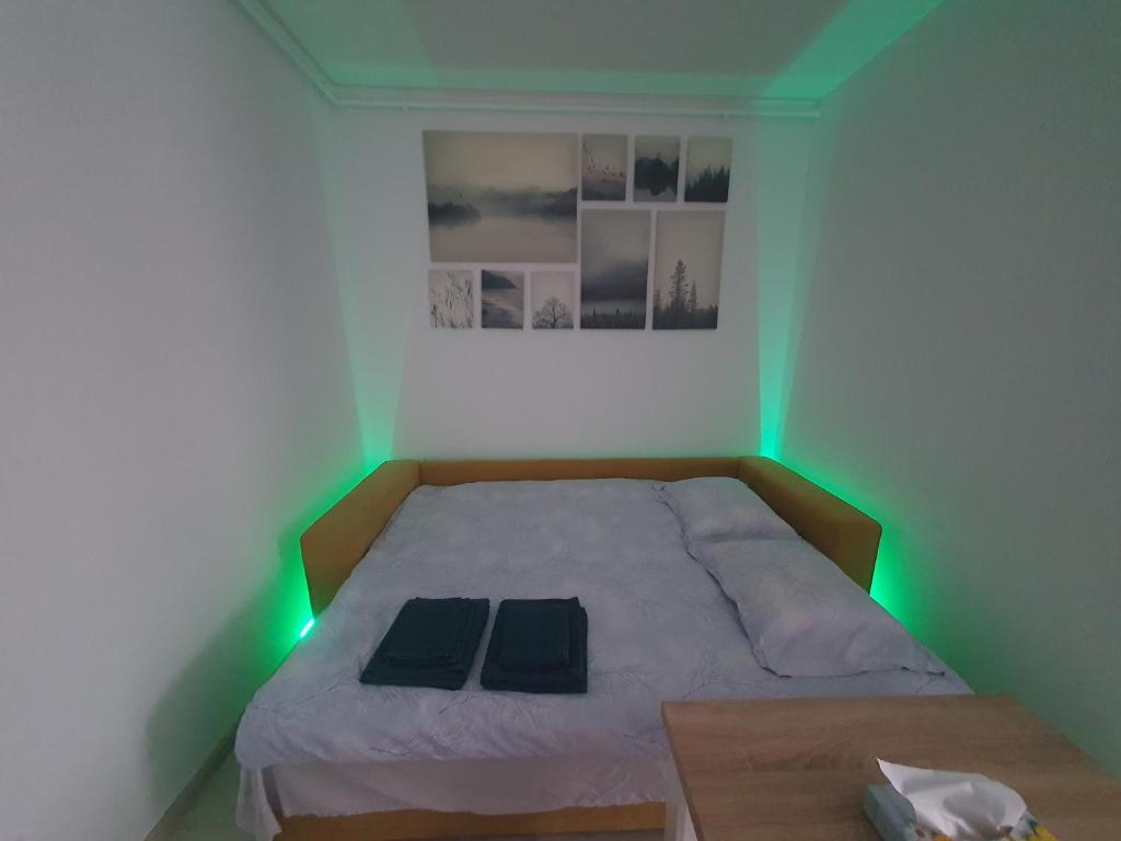 Premium Skyline Studio with free parking & panoramic view photo 2