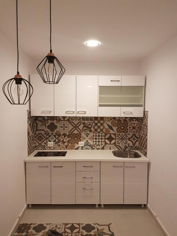 Theo House photo 3