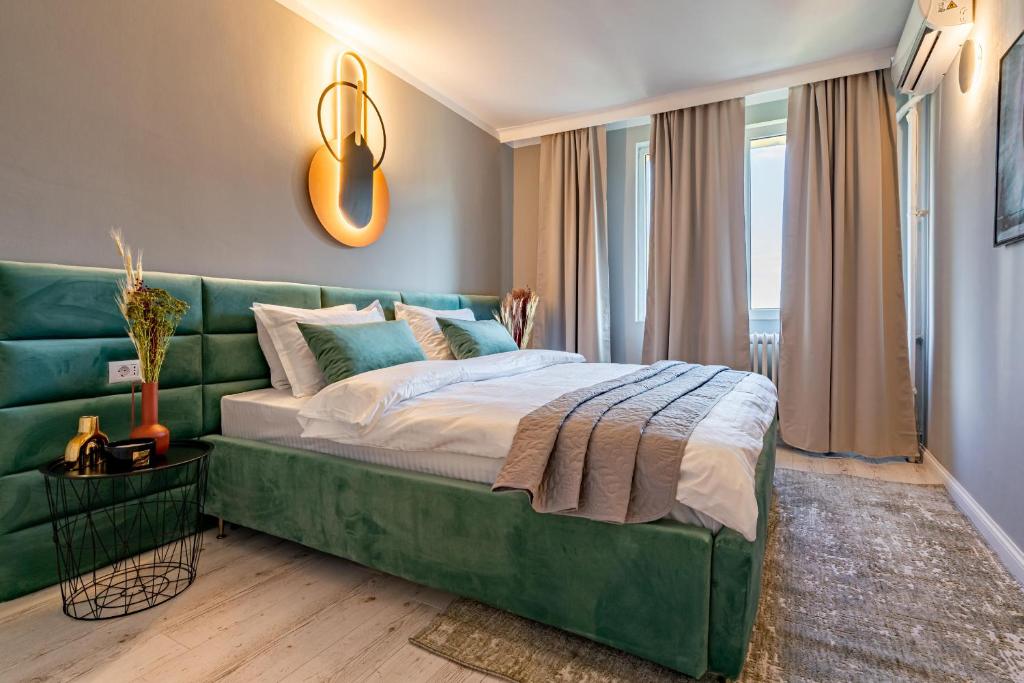 Stylish Comfort - 2BR Apartment in Vibrant East Bucharest photo 2