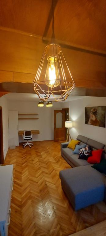 Riverside apartment photo 2