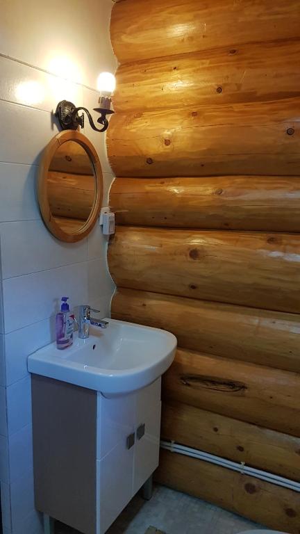 Wolf's House photo 3