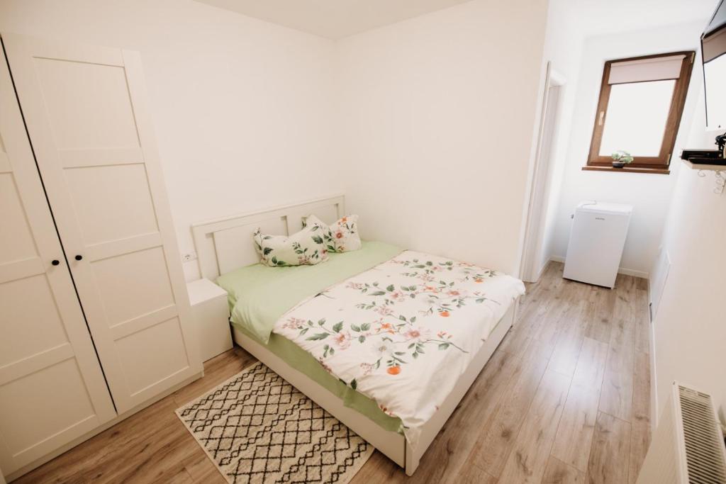 Suzanne Băile Figa- camere hotel photo 2
