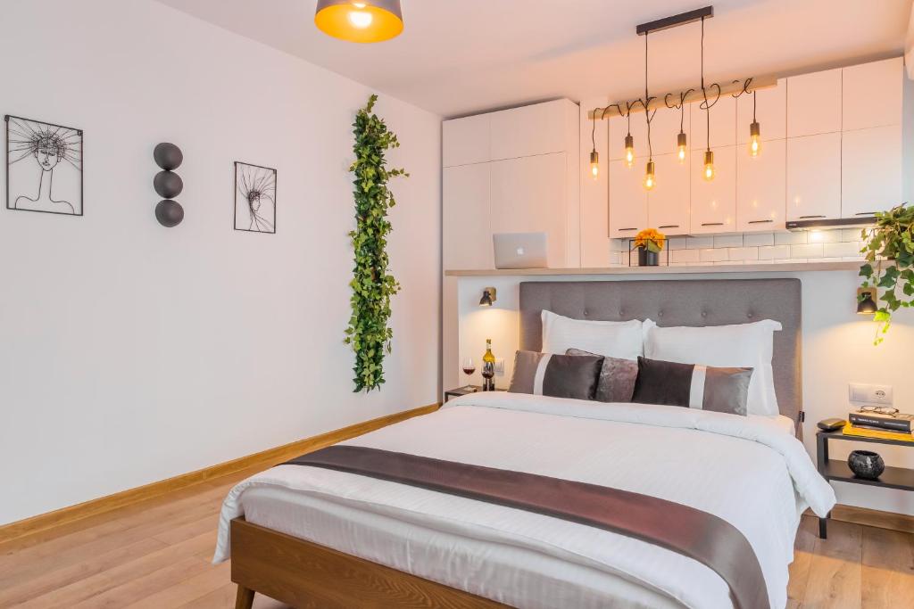 Timpuri Noi - Studio 54 by MRG Apartments photo 2