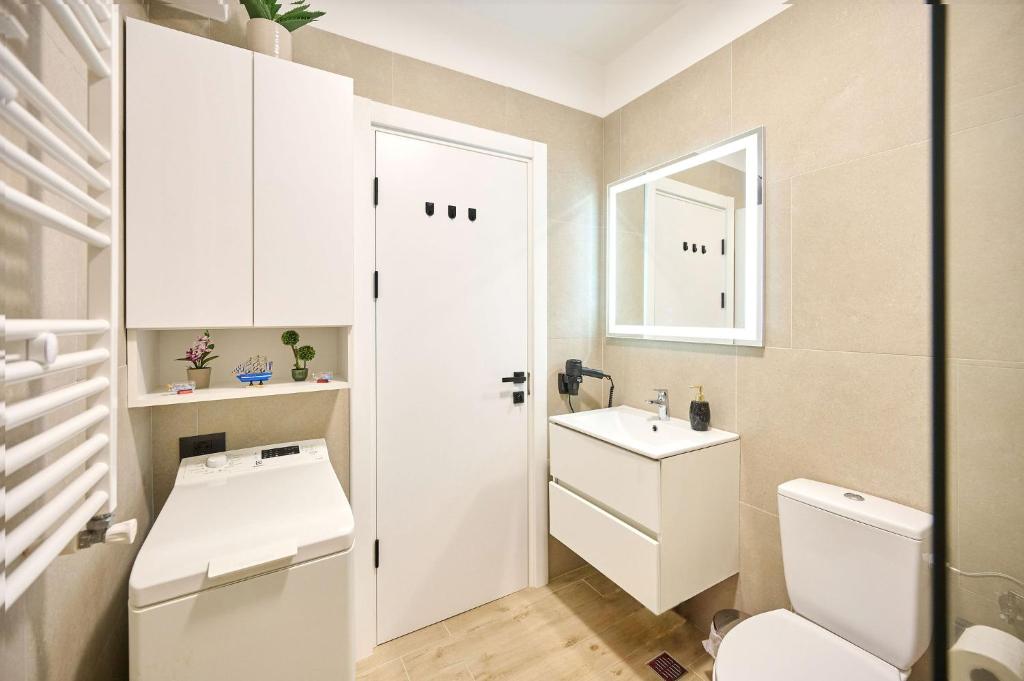 SeaScape Apartment in Infinity Beach Resort - parking photo 3