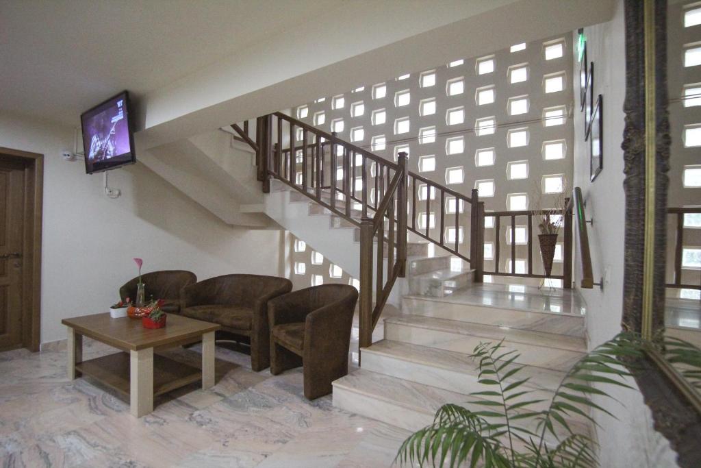 Teju Hotels photo 2