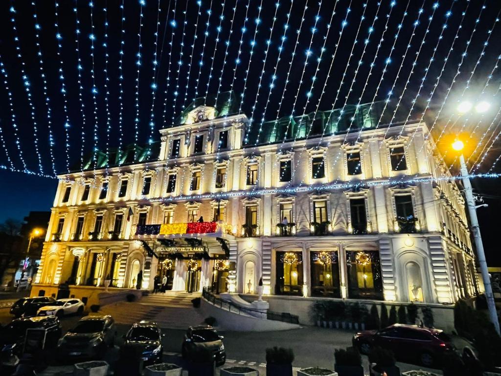 Grand Hotel Traian — photo 1