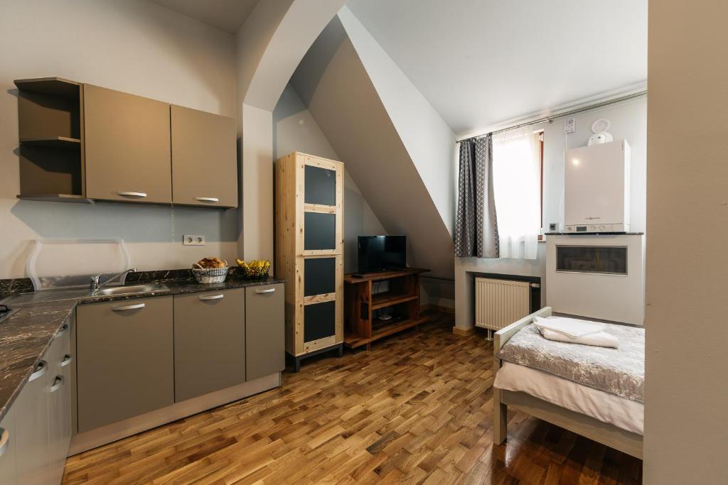 YellowBoot Aparthotel photo 3