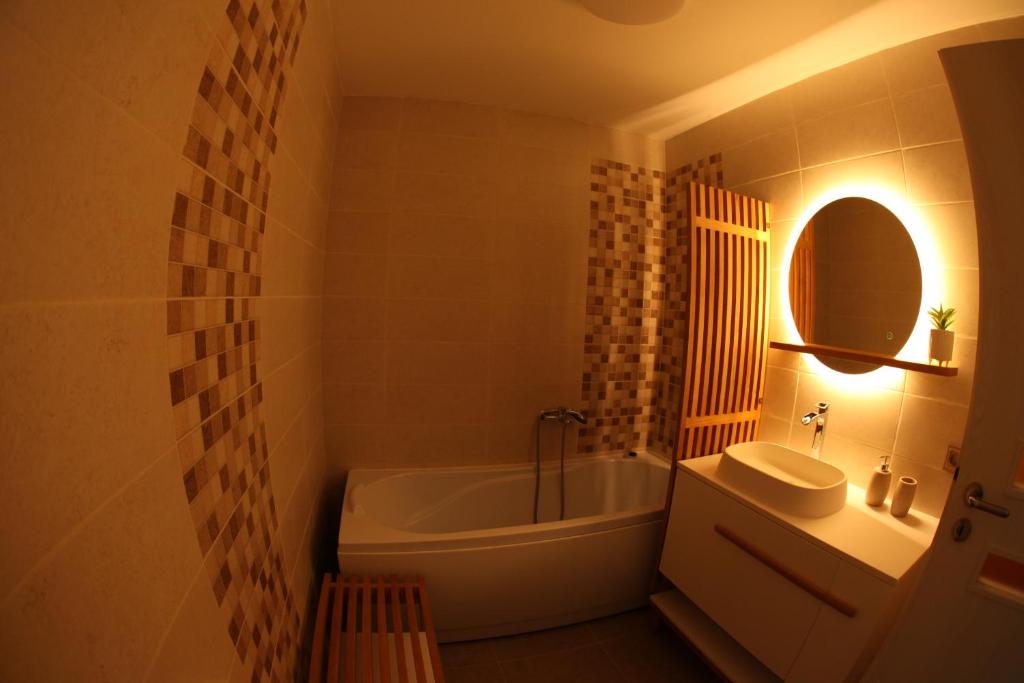 Studio „Pompei” Brasov photo 2