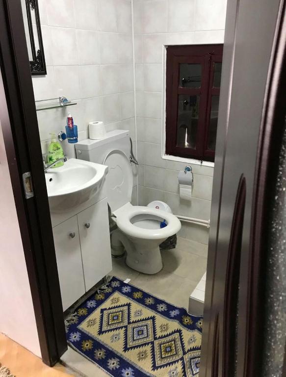 Casuta Fermecata photo 3