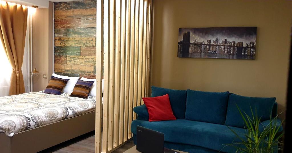Spectacular Home — photo 1