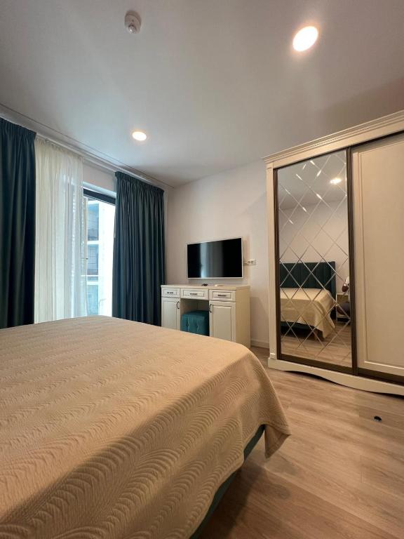 Sunrise Bel Air Apartments 2 photo 2