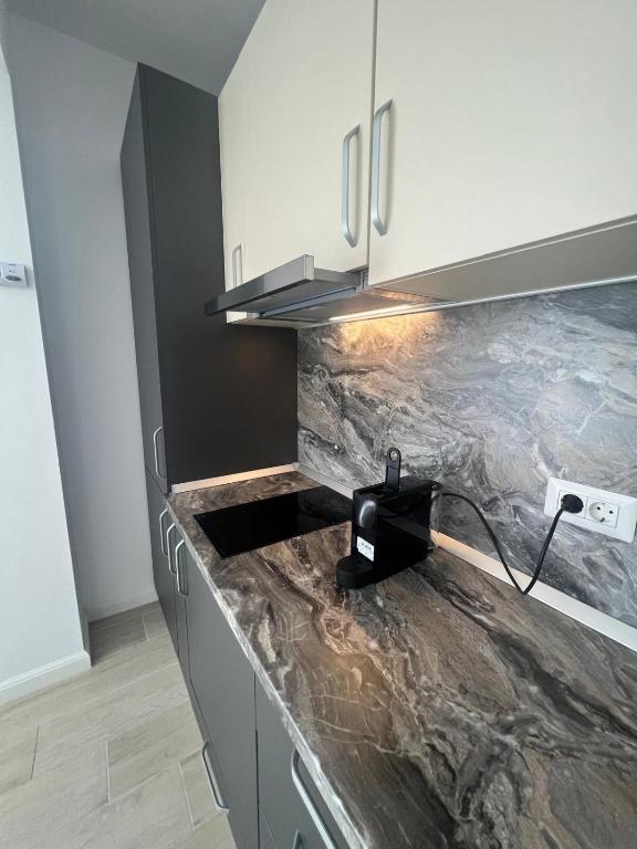Sunrise Bel Air Apartments 2 photo 3