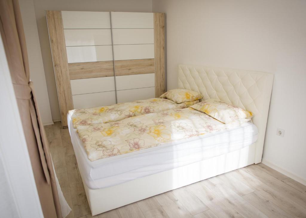 Sweet Home photo 2