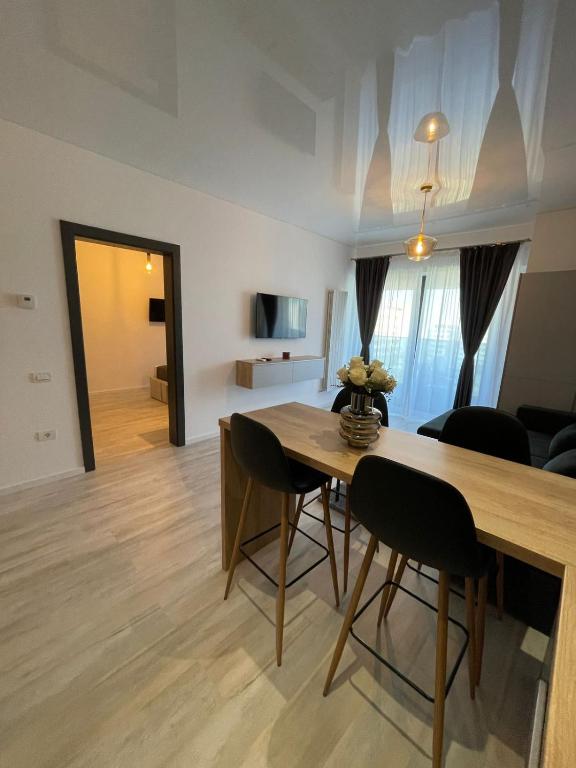 Mirage Sea Breeze Apartment photo 2
