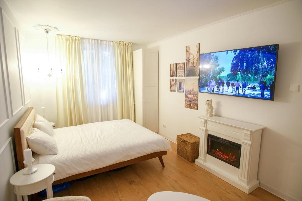 Parisian by Ioana photo 3