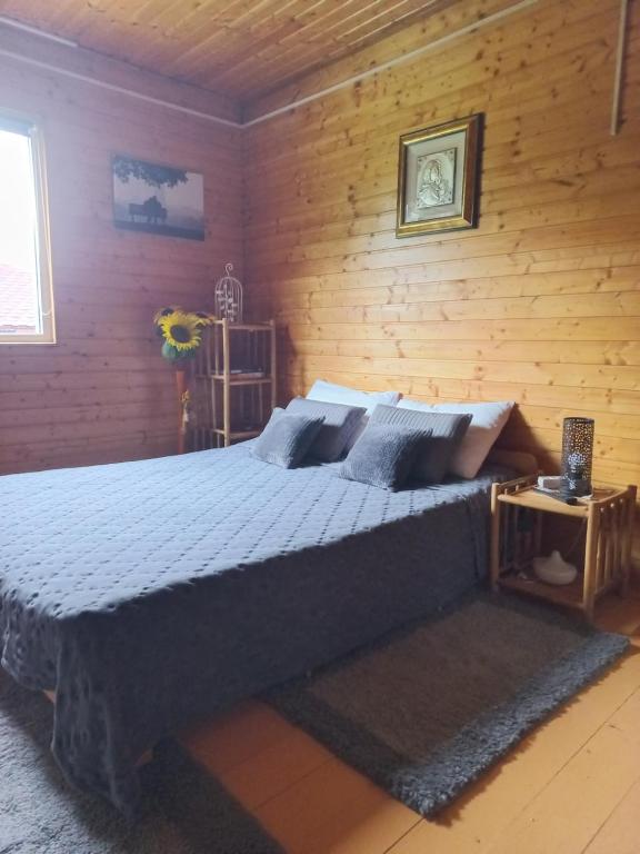 Wooden house photo 2