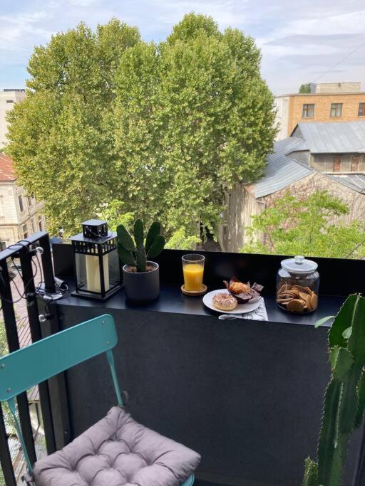 Sunny Cismigiu Gardens Flat - Charming Balcony — photo 1