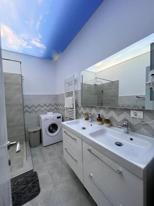 Lamera-Building Apartament cu parcare langa plaja photo 3