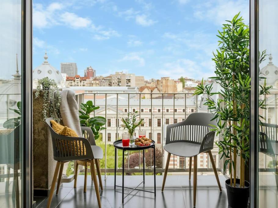 Sunny 2BR Flat - Top Location - Amazing Balcony — photo 1