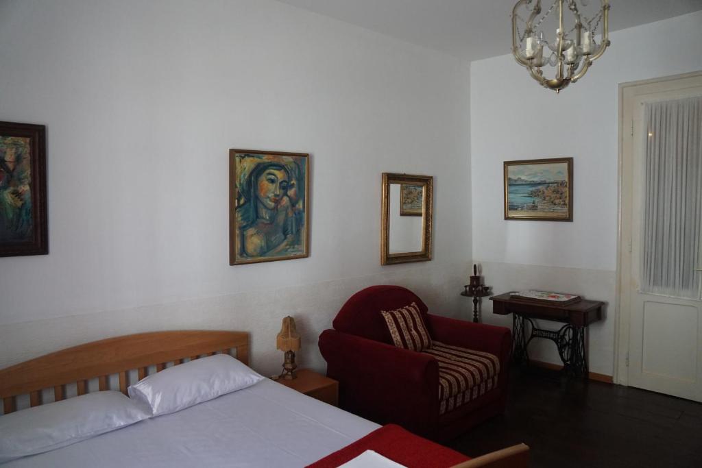 Somborski salas - strogi centar photo 2