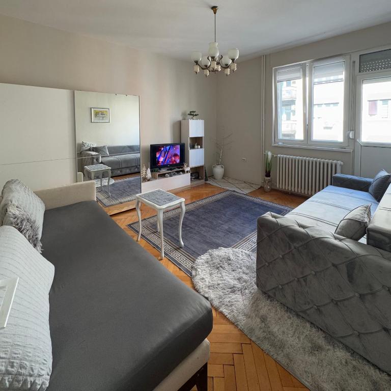Square View Apartment photo 2